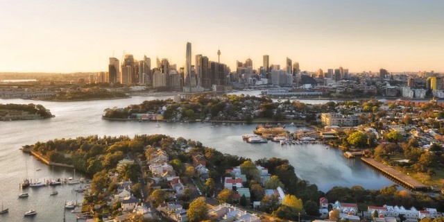 A panoramic image of Sydney