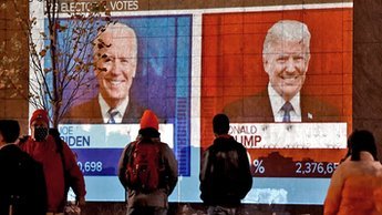 Donald Trump and Joe Biden during the final TV debate