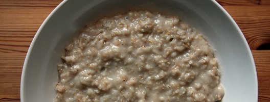 Generic image of a bowl of porridge